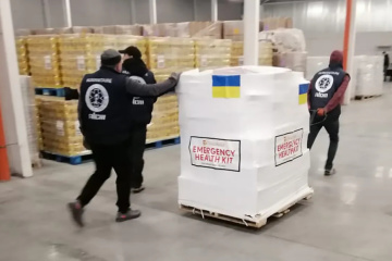 ウクライナ、化学兵器攻撃の際に使用する解毒剤２２万個受け取る