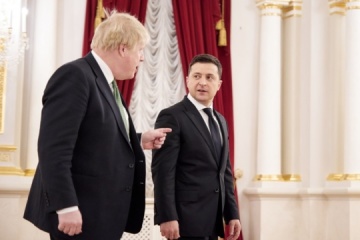 UK PM Johnson praises bravery of Ukrainian forces