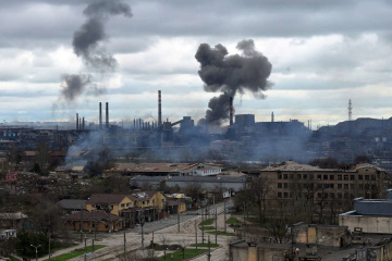 マリウポリ市議会、ウクライナ軍人の製鉄工場からの避難を映した動画公開