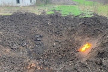 Feindliche Rakete landet am Rande des Dorfes in Region Dnipropetrowsk