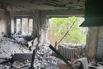 W obwodzie ługańskim Rosjanie zniszczyli siedem domów i po raz trzeci uderzyli w rafinerię