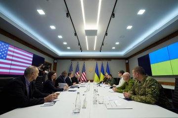 ゼレンシキー宇大統領、米国務長官・国防長官と会談　対露制裁強化計画案を提示