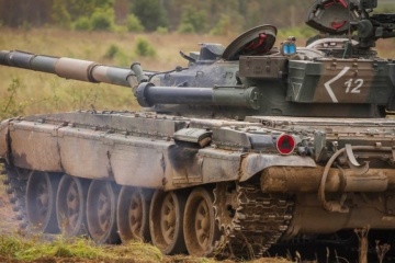 ポーランド首相、ウクライナへの戦車提供を認める