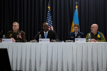 米国防長官、ウクライナへの軍事支援加速を呼びかけ　対宇軍事支援会合開催