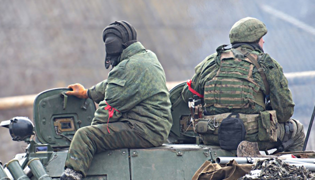 Wojska rosyjskie częściowo wycofują się z obwodu kijowskiego i zabierają zrabowane mienie