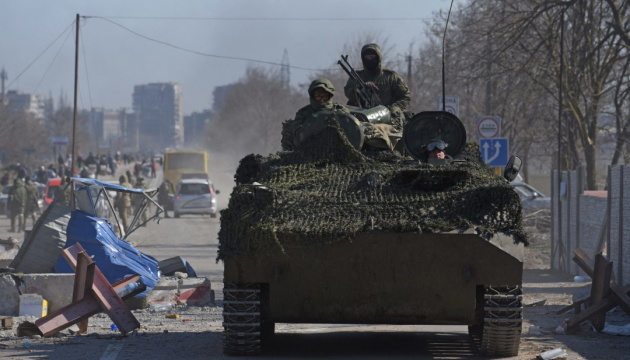 Russian troops building up forces for offensive in eastern Ukraine
