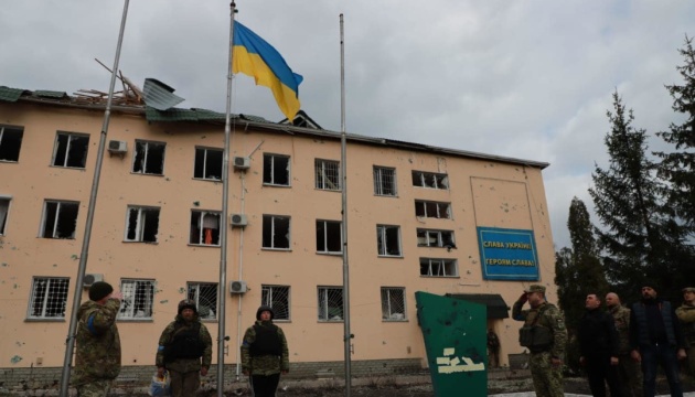 Прикордонні загони на Чернігівщині знову підняли українські прапори