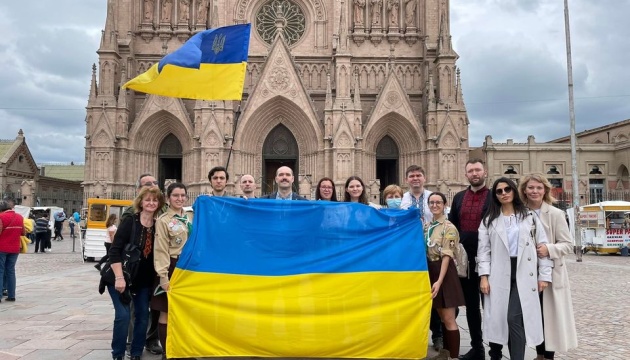 В Аргентині діаспора помолилася за мир в Україні
