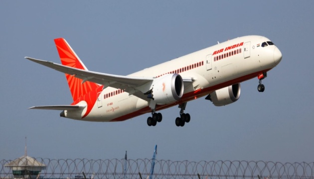 Air India припинила продаж квитків на рейси між москвою та Делі