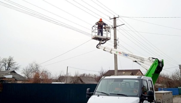 На Київщині минулої доби відновили електропостачання 11 населених пунктів, де йшли бої