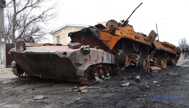 Ukraine says 820 Russian invaders killed in action, 15 tanks destroyed in past day