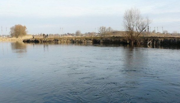 У річці на Рівненщині виявили шкідливі речовини через збиту російську ракету