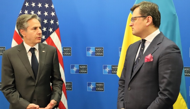Кулеба і Блінкен скоординували наступні кроки для зміцнення України та провалу путіна