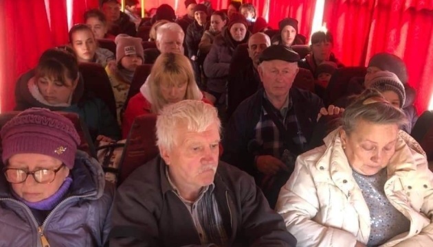 ９日のウクライナの人道回廊を通じた避難者４５３２人