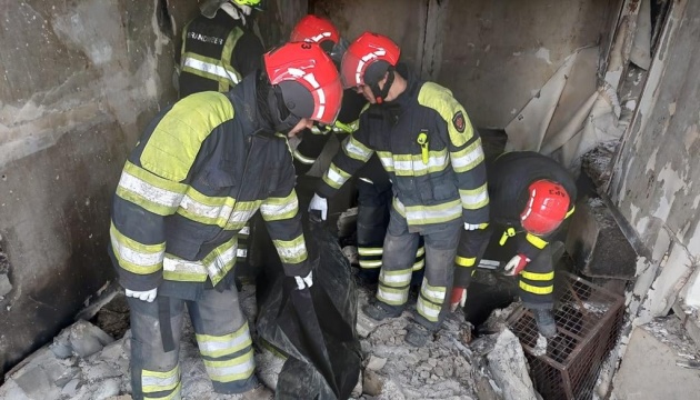 Чернігівські рятувальники витягли з-під завалів тіла 71 загиблого