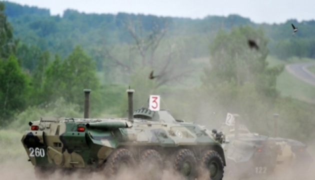 Inteligencia británica: Tropas rusas se redespliegan de Belarús al este de Ucrania