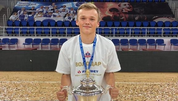 Івано-Франківський спортсмен Дичук продав дві свої золоті медалі, аби допомогти ЗСУ