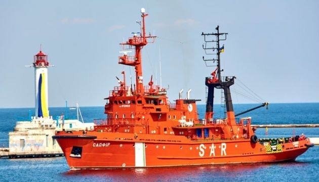 Звільнене від російських загарбників судно «Сапфір» уже в Україні 
