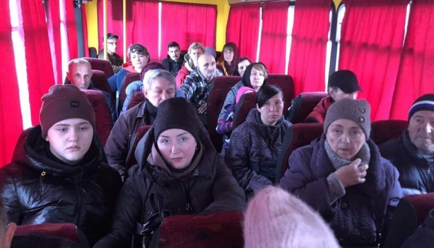 Із Луганщини евакуювали 319 цивільних