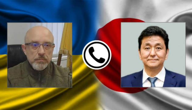 岸日本防衛相、レズニコウ・ウクライナ国防相とテレビ会議実施