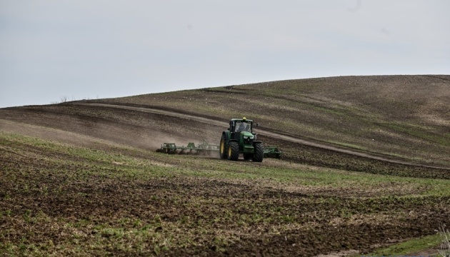Agrarian policy ministry: 2M hectares already sown with crops in Ukraine