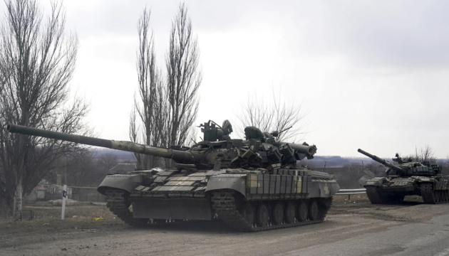 Battles raging near Sloviansk, Popasna and Kurakhove – General Staff