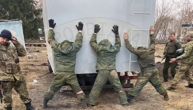 Розвідники беруть у полон і нищать ворогів - кажуть, що воюють разом із «партизанами»