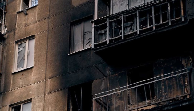 Four apartment buildings in Sievierodonetsk catch fire after Russian shelling 