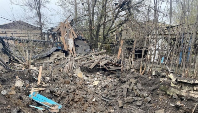 Russian troops kill two, injure four residents of Donetsk region in past 24 hours