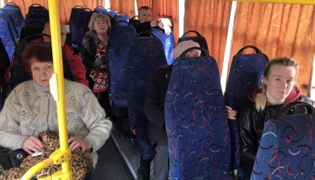 Охочих виїхати зі Слов’янська 19 травня евакуюють до Дніпра