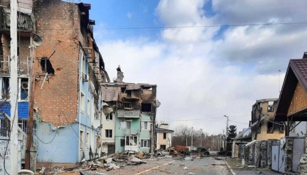Загарбники зруйнували майже півтори тисячі приватних будинків у Ірпені - мер