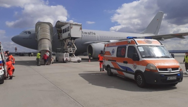 Для евакуації поранених з України вперше задіяли «летючий шпиталь» Збройних сил Німеччини