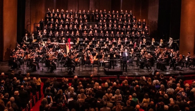 Музиканти нью-йоркської «Мет-Опери» пожертвували київській Національній опері $17 тисяч