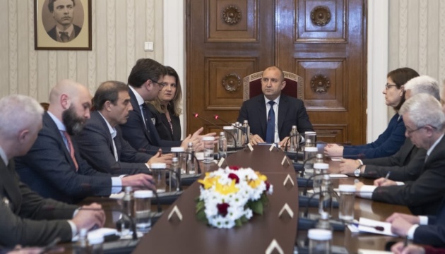 Bulgarian president, Kuleba discuss ways to restore peace in Black Sea region