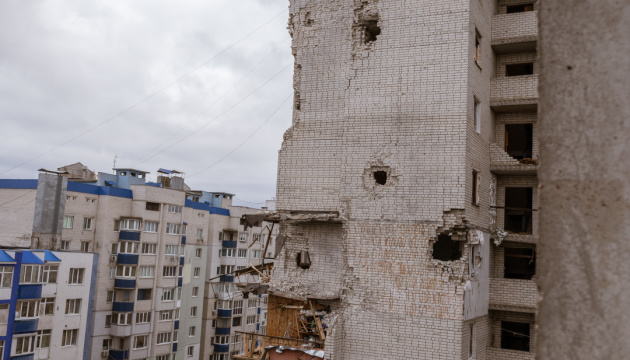На Чернігівщині зі зруйнованих війною будівель – 80% житлові