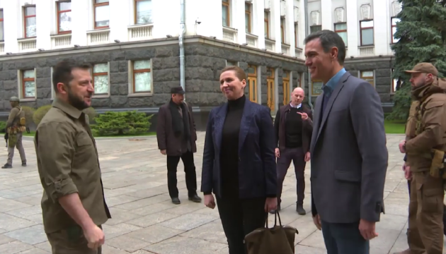 Zelensky meets with Sanchez and Frederiksen in Kyiv 