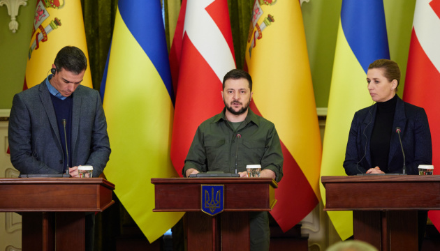 Zelensky: Más de 400 militares ucranianos heridos quedan bloqueados en Mariupol