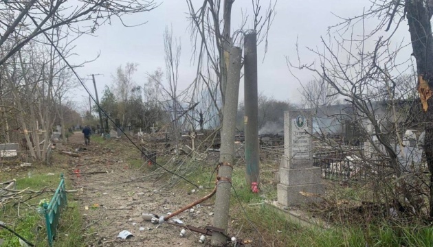 Ракетний удар зруйнував частину цвинтаря в Одесі