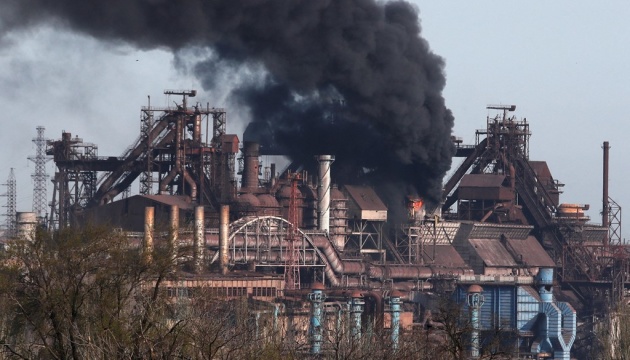 Azovstal assault: plume of black smoke rising over Mariupol steelworks