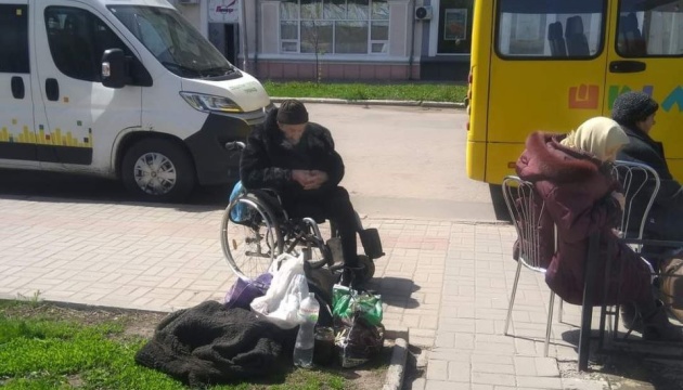 На Луганщині сьогодні евакуювали 88 мирних жителів - Гайдай