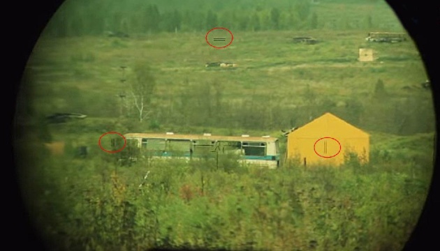 Українські десантники знищили модифікований російський БТР-80 з екіпажем