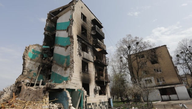 Загарбники зруйнували або пошкодили в Україні 116 тисяч житлових будинків
