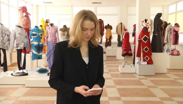 В Хмельницком студентка создает 3D-одежду
