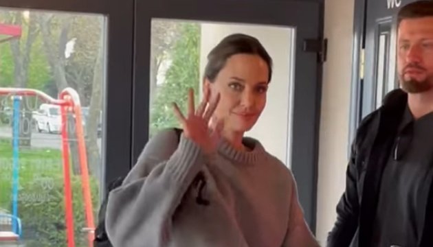 Hollywoodstar Angelina Jolie besucht Lwiw