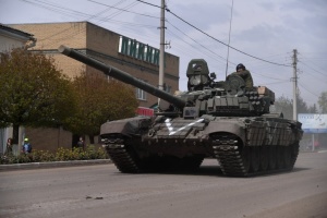 российские войска пытаются блокировать Лисичанск с юга