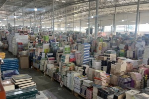 Компанія Yakaboo перевезла на Буковину майже мільйон книг