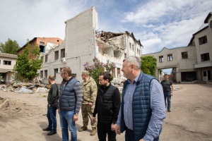 На Чернігівщині розгорнуть мобільне містечко для тих, хто втратив житло через війну - ОП
