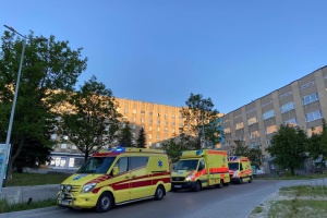 Полсотни пострадавших от войны украинцев отправились на лечение в Германию