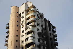 Invaders demolished more than 30 apartment buildings in Mariupol – mayor