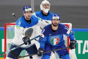 ЧМ по хоккею: Казахстан обыграл Италию, американцы уступили чехам
